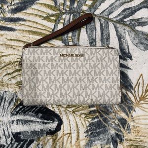 michael kors wallet
